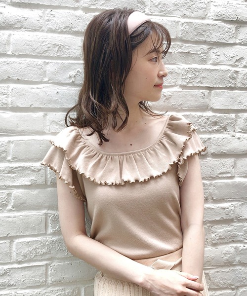 one after another NICE CLAUP（ワンアフターアナザーナイスクラップ）の「Wフリルテレコトップス（Tシャツ/カットソー・レディース・ブラック/ベージュ/オフホワイト/サックスブルー・FREE）」の4枚目の写真