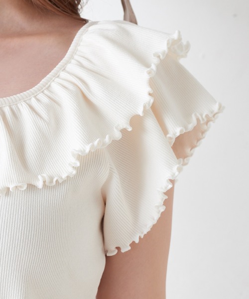 one after another NICE CLAUP（ワンアフターアナザーナイスクラップ）の「Wフリルテレコトップス（Tシャツ/カットソー・レディース・ブラック/ベージュ/オフホワイト/サックスブルー・FREE）」の18枚目の写真