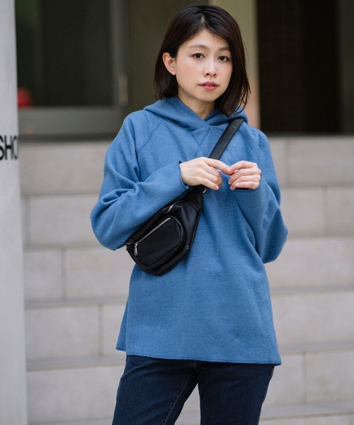 Munich(ミューニック)の「ボイルドブークレジャージー ラグランスリーブフーディー(パーカー・レディース・チャコールグレー/ブルー/アイボリー・FREE)」の3枚目の写真