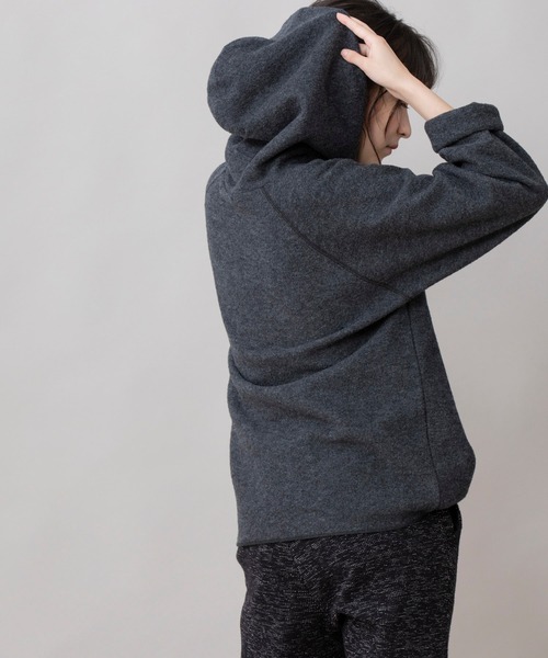 Munich(ミューニック)の「ボイルドブークレジャージー ラグランスリーブフーディー(パーカー・レディース・チャコールグレー/ブルー/アイボリー・FREE)」の17枚目の写真