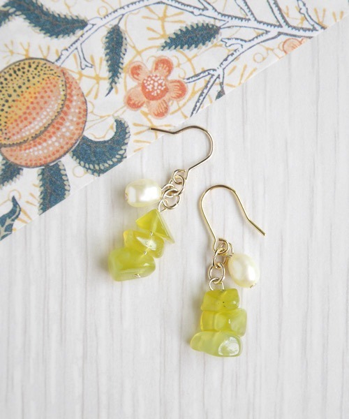 tone(トーン)の「【SPICY COLORS】天然石と淡水パールのツインピアス(ピアス(両耳用)・レディース・その他1/その他2/その他3/その他4/その他5/その他6/その他13/その他14/その他12/その他10/その他11/その他7/その他8/その他9/その他15/その他16/その他17/ピンク系その他/その他18/その他19/その他20/その他21/その他22/その他23・FREE)」の5枚目の写真