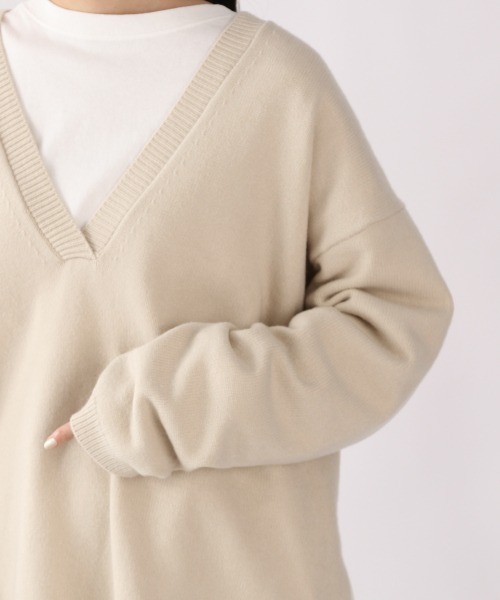 LOWRYS FARM(ローリーズファーム)の「VニットプルオーバーLS 920956(ニット/セーター・レディース・ブラック/グリーン/アイボリー・FREE)」の5枚目の写真