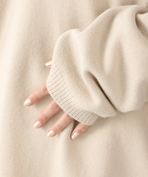 LOWRYS FARM(ローリーズファーム)の「VニットプルオーバーLS 920956(ニット/セーター・レディース・ブラック/グリーン/アイボリー・FREE)」の7枚目の写真