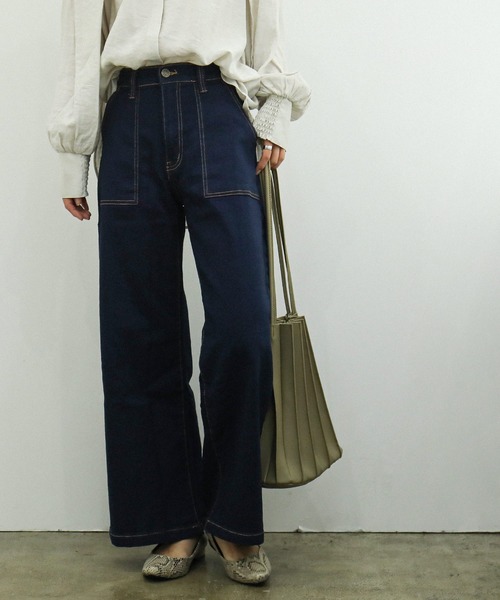 Fashion Letter（ファッションレター）の「微起毛デニムベイカーワイドパンツ （大きいサイズ）（デニムパンツ・レディース・ネイビー/ワンウォッシュ・M/L/LL/3L/4L）」の13枚目の写真