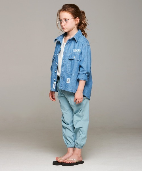 Smoothy（スムージー）の「Smoothy Chambray Big shirts / スムージー シャンブレービッグシャツ（シャツ/ブラウス・キッズ・インディゴブルー・S/M/L/XL）」の3枚目の写真