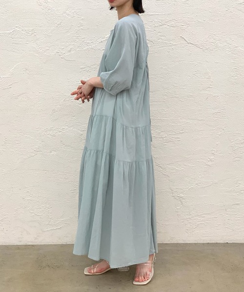 CIAOPANIC(チャオパニック)の「バックオープンティアードワンピース(ワンピース・レディース・サックスブルー/ピンク/ホワイト・FREE)」の4枚目の写真