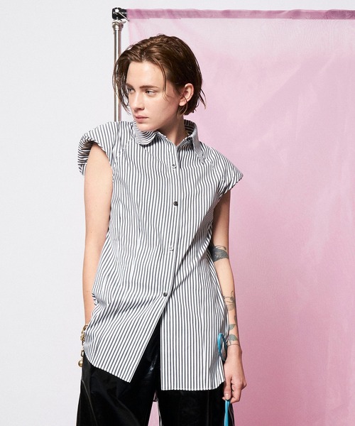 MAISON SPECIAL(メゾンスペシャル)の「ショルダーパッドインフレンチスリーブシャツ【MAISON SPECIAL/メゾンスペシャル】(シャツ/ブラウス・レディース・マルチ/ブルー/ホワイト/ブラック・FREE)」の4枚目の写真
