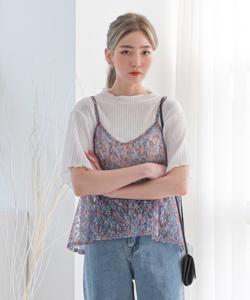 UNE MANSION(ユヌマンション)の「フラワーレースキャミソール(キャミソール・レディース・ブラック/ブルー/アイボリー・FREE)」の3枚目の写真