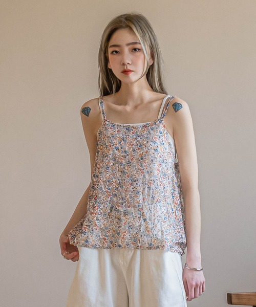 UNE MANSION(ユヌマンション)の「フラワーレースキャミソール(キャミソール・レディース・ブラック/ブルー/アイボリー・FREE)」の4枚目の写真