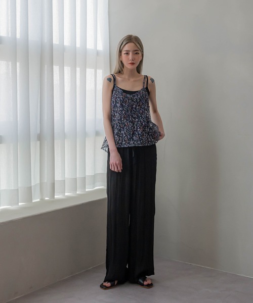 UNE MANSION(ユヌマンション)の「フラワーレースキャミソール(キャミソール・レディース・ブラック/ブルー/アイボリー・FREE)」の16枚目の写真