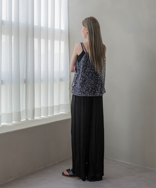 UNE MANSION(ユヌマンション)の「フラワーレースキャミソール(キャミソール・レディース・ブラック/ブルー/アイボリー・FREE)」の20枚目の写真