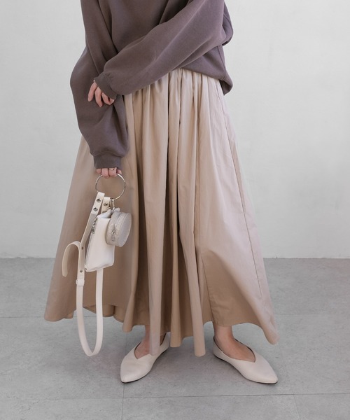 ANDJ(アンドジェイ)の「ブロードボリュームマキシスカート(スカート・レディース・イエロー/アイボリー/グレイッシュベージュ・M)」の3枚目の写真