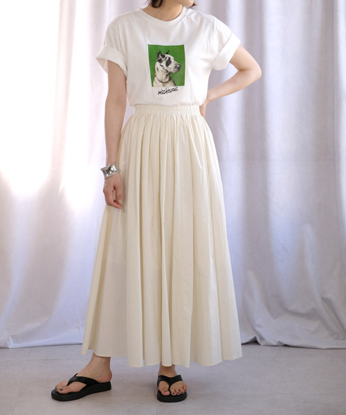 ANDJ(アンドジェイ)の「ブロードボリュームマキシスカート(スカート・レディース・イエロー/アイボリー/グレイッシュベージュ・M)」の4枚目の写真