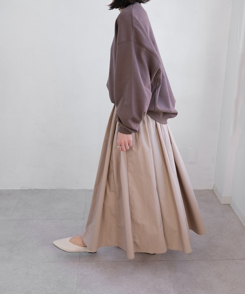 ANDJ(アンドジェイ)の「ブロードボリュームマキシスカート(スカート・レディース・イエロー/アイボリー/グレイッシュベージュ・M)」の11枚目の写真