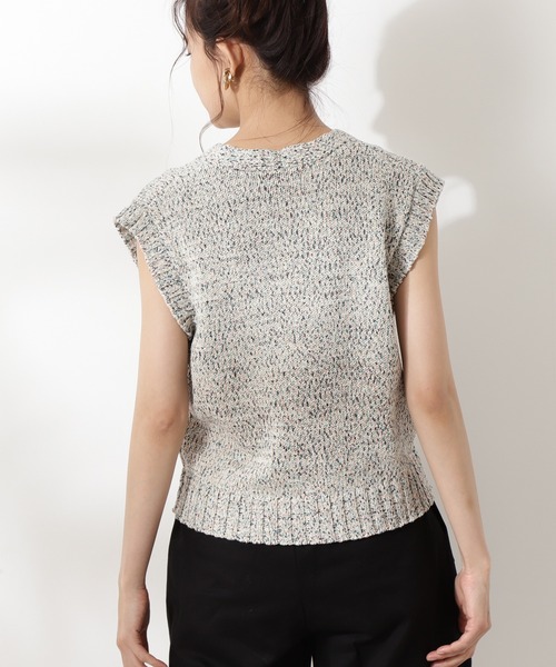N.（N. Natural Beauty Basic）（エヌエヌナチュラルビューティーベーシック）の「◆ボタン付ニットベスト（ベスト・レディース・ブラック/クリーム/ホワイト系その他・MEDIUM）」の8枚目の写真