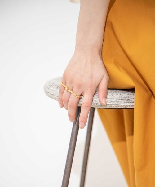 ASAMI FUJIKAWA(アサミフジカワ)の「ASAMI FUJIKAWA Ring(リング・レディース・シルバー/ゴールド・SMALL/LARGE/MEDIUM)」の4枚目の写真