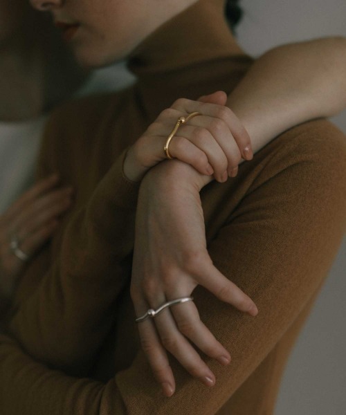 ASAMI FUJIKAWA(アサミフジカワ)の「ASAMI FUJIKAWA Ring(リング・レディース・シルバー/ゴールド・SMALL/LARGE/MEDIUM)」の7枚目の写真