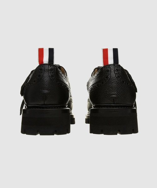 THOM BROWNE（トムブラウン）の「2STRAP THOM JOHN W/ BRASS BUCKLES ON COMMANDO