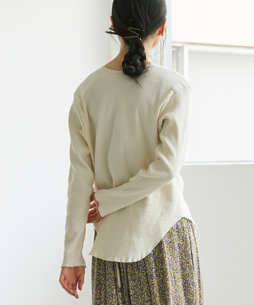 cardo fabrica（カルドファブリカ）の「◇オーガニックWガーゼ 2WAYプルオーバー（Tシャツ/カットソー・レディース・キナリ/ブラック/オレンジ・FREE）」の14枚目の写真