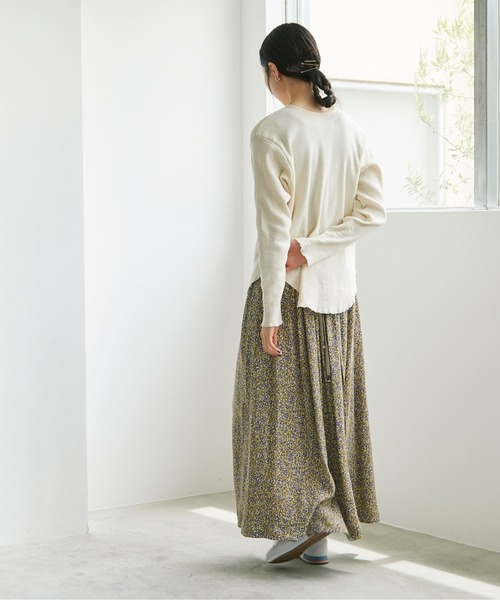 cardo fabrica（カルドファブリカ）の「◇オーガニックWガーゼ 2WAYプルオーバー（Tシャツ/カットソー・レディース・キナリ/ブラック/オレンジ・FREE）」の6枚目の写真