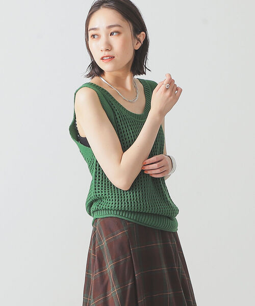 BEAMS LIGHTS(ビームスライツ)の「BEAMS LIGHTS / 5ゲージ メッシュ ノースリーブ ニット(タンクトップ・レディース・ブラウン/グリーン/イエロー系その他3・ONE SIZE)」の6枚目の写真