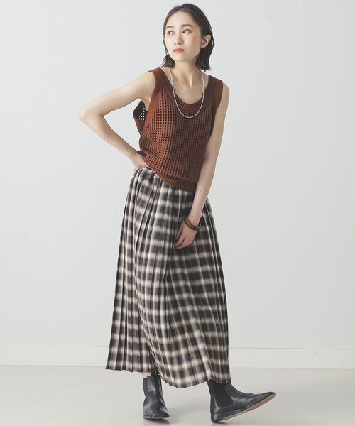 BEAMS LIGHTS(ビームスライツ)の「BEAMS LIGHTS / 5ゲージ メッシュ ノースリーブ ニット(タンクトップ・レディース・ブラウン/グリーン/イエロー系その他3・ONE SIZE)」の8枚目の写真