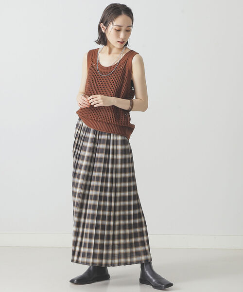 BEAMS LIGHTS(ビームスライツ)の「BEAMS LIGHTS / 5ゲージ メッシュ ノースリーブ ニット(タンクトップ・レディース・ブラウン/グリーン/イエロー系その他3・ONE SIZE)」の9枚目の写真