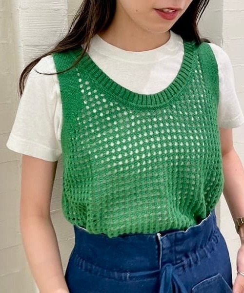 BEAMS LIGHTS(ビームスライツ)の「BEAMS LIGHTS / 5ゲージ メッシュ ノースリーブ ニット(タンクトップ・レディース・ブラウン/グリーン/イエロー系その他3・ONE SIZE)」の2枚目の写真