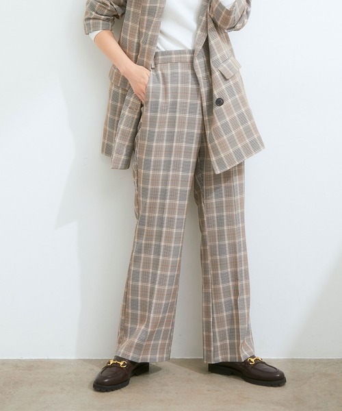 VIS(ビス)の「【セットアップ対応】リラックスした履き心地。美脚フレアパンツ(スラックス・レディース・レンガ/ブラック/ベージュ系その他2・S/M/SS)」の1枚目の写真