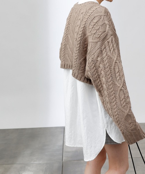 COLONY 2139(コロニートゥーワンスリーナイン)の「2WAYケーブルニットショートカーディガン(カーディガン/ボレロ・レディース・アイボリー/ブラック/モカ・LARGE/MEDIUM)」の14枚目の写真