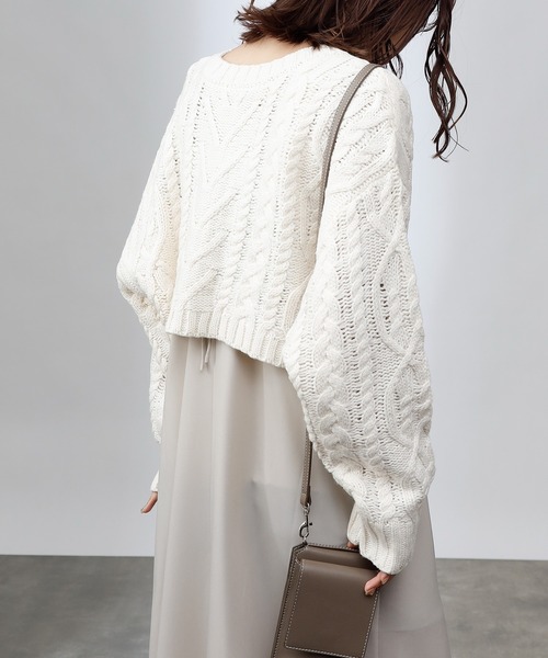 COLONY 2139(コロニートゥーワンスリーナイン)の「2WAYケーブルニットショートカーディガン(カーディガン/ボレロ・レディース・アイボリー/ブラック/モカ・LARGE/MEDIUM)」の5枚目の写真