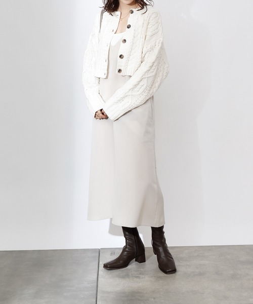 COLONY 2139(コロニートゥーワンスリーナイン)の「2WAYケーブルニットショートカーディガン(カーディガン/ボレロ・レディース・アイボリー/ブラック/モカ・LARGE/MEDIUM)」の11枚目の写真