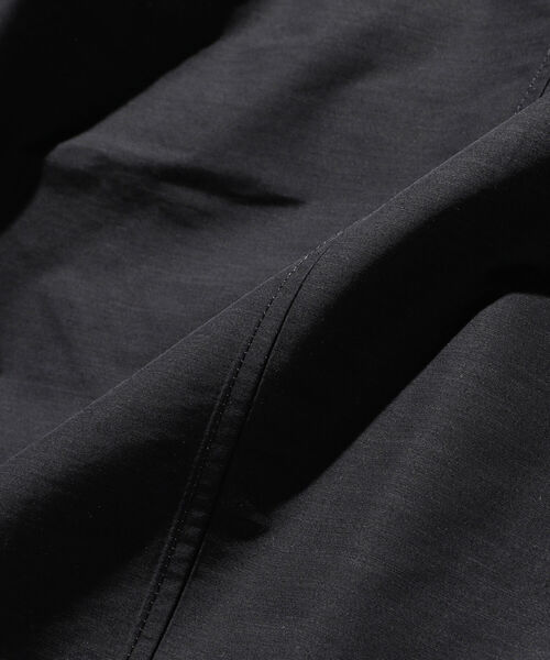 BEAMS PLUS（ビームスプラス）の「BEAMS PLUS / コンフォート クロス フーデッド コート（モッズコート・メンズ・チャコールグレー/グレー・SMALL/MEDIUM/LARGE/X-LARGE）」の18枚目の写真