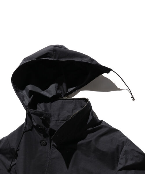 BEAMS PLUS（ビームスプラス）の「BEAMS PLUS / コンフォート クロス フーデッド コート（モッズコート・メンズ・チャコールグレー/グレー・SMALL/MEDIUM/LARGE/X-LARGE）」の20枚目の写真