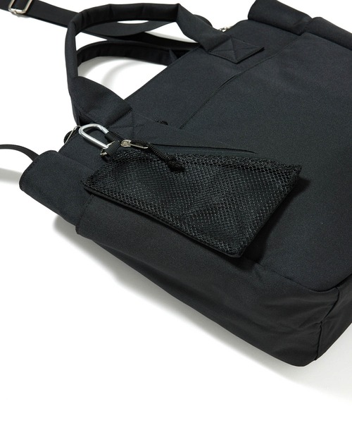 ADAM ET ROPE'（アダムエロペ）の「【ROUTINE】トートバッグ/ショルダーバッグ/多機能/UNISEX（トートバッグ・メンズ・ブラック/チャコールグレー・FREE）」の9枚目の写真