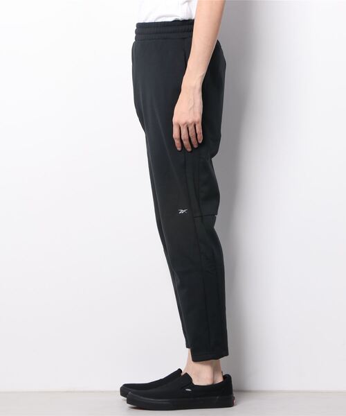 Reebok(リーボック)の「DMX トレーニング マイクロ フリースパンツ / DMX Training Micro Fleece Pants(スウェットパンツ・メンズ・ブラック・SMALL/MEDIUM/LARGE/X-LARGE/XX-LARGE/XXX-LARGE)」の5枚目の写真