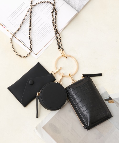 COLONY 2139(コロニートゥーワンスリーナイン)の「【WEB・一部店舗限定】3連マルチチェーンショルダーバッグ/スマホショルダーバック(ショルダーバッグ・レディース・モカ/ブラック/ブラウン・FREE)」の1枚目の写真