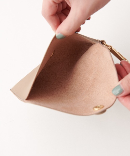 COLONY 2139(コロニートゥーワンスリーナイン)の「【WEB・一部店舗限定】3連マルチチェーンショルダーバッグ/スマホショルダーバック(ショルダーバッグ・レディース・モカ/ブラック/ブラウン・FREE)」の8枚目の写真