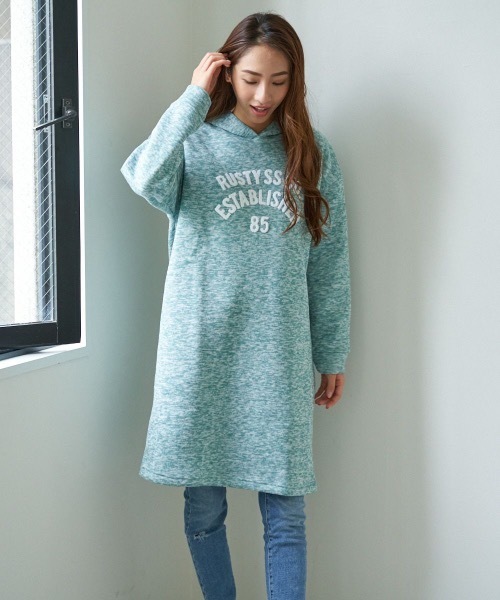 RUSTY(ラスティ)の「【RUSTY:ラスティー】レディースニットフリースパーカーワンピース(ワンピース・レディース・ブラック/ベージュ/ピンク/グリーン/ヘザーグレー・MEDIUM/LARGE/X-LARGE)」の4枚目の写真