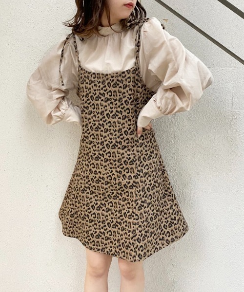 one after another NICE CLAUP（ワンアフターアナザーナイスクラップ）の「これだけあればコーディネートが決まる。ブラウスセットキャミワンピース（ワンピース・レディース・ブラック/ベージュ系その他/レオパード・FREE）」の3枚目の写真