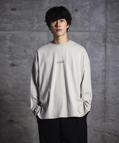 NIDO（ニド）の「NIDOロゴプリントロンT（Tシャツ/カットソー・メンズ・ホワイト/ブラック/ブルー/グレイッシュベージュ・M/L）」の4枚目の写真