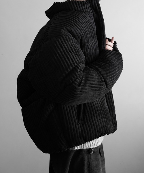 RUUBON（ルーボン）の「【RUUBON】padded volume heat jacket / パデッド ボリューム ヒート ジャケット（ダウンジャケット/コート・メンズ・ブラック/チャコールグレー/カーキブラウン/ナチュラル/ブラウン系1/ブラック系1・S/M/L）」の2枚目の写真