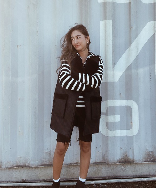 esutoreja（エストレジャ）の「ストレッチスリムハーフパンツ（その他パンツ・レディース・ホワイト/ブラック・S/M/XS）」の5枚目の写真