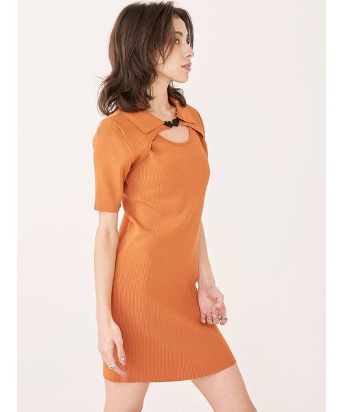 EVRIS（エヴリス）の「フロックボタンレイヤードニットワンピース（ワンピース・レディース・オレンジ/ブルー/ブラック・FREE）」の5枚目の写真
