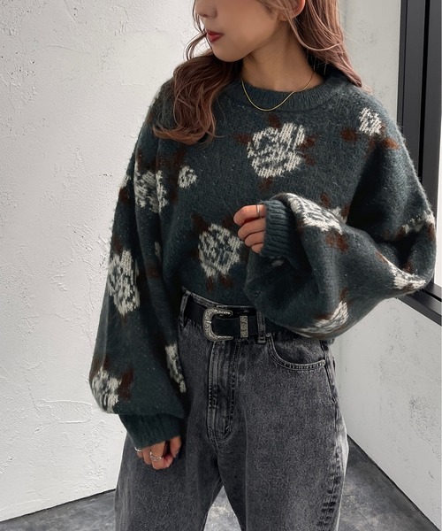 apres jour mignon(アプレジュールミニョン)の「フラワージャガードニット【ZOZOTOWN限定アイテム】(ニット/セーター・レディース・ブラック系その他/グリーン系その他/ダークブルー・X-LARGE/フリー)」の3枚目の写真