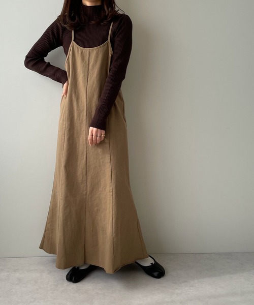 LE MORE(リモア)の「マルチウェイマーメイドキャミワンピース(ワンピース・レディース・ベージュ/グリーン・M/S)」の1枚目の写真