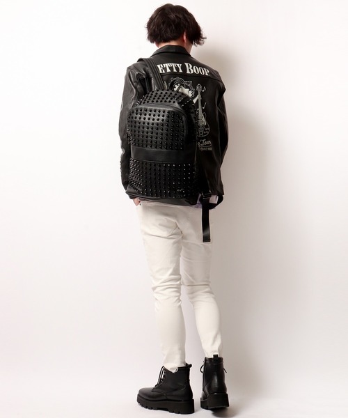 BLACK JACKALL CROWN(ブラックジャッカルクラウン)の「BLACK JACKALL CROWN スタッズ デコレーション リュック(バックパック/リュック・レディース・ブラック・FREE)」の4枚目の写真