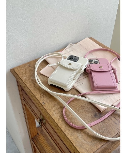 jumelle（ジュメロ）の「ショルダースマホケース（スマホケース/カバー・レディース・ブラウン/アイボリー/ホワイト/ピンク・A/C/E/D/B）」の8枚目の写真
