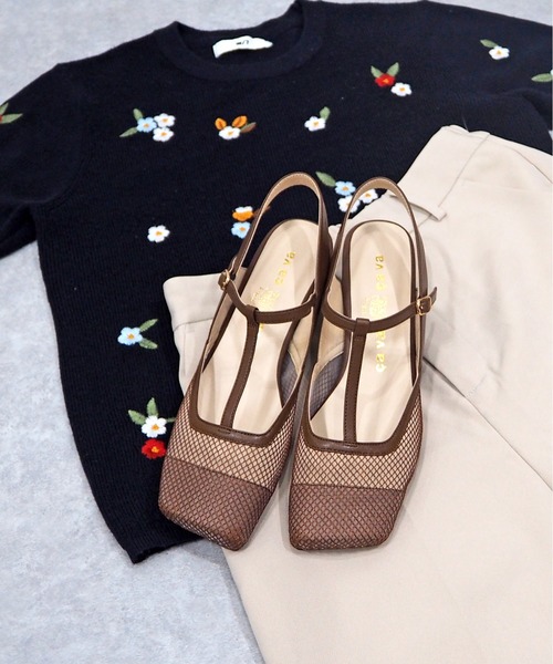 cava cava（サヴァサヴァ）の「オブリークトゥストラップパンプス　-1320429（パンプス・レディース・ブラック/ブラウン/ベージュ・24.0cm/24.5cm/23.5cm/22.5cm/23.0cm）」の4枚目の写真