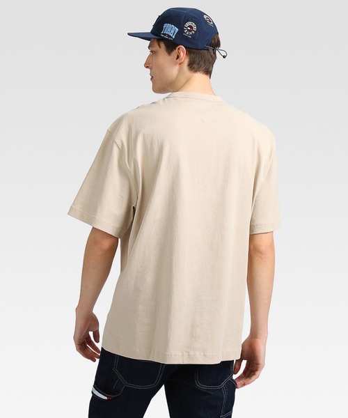 tommy jeans(トミー ジーンズ)の「ラウンドロゴクルーネックTシャツ(Tシャツ/カットソー・メンズ・ホワイト/ベージュ/ブルー/ブラック・SMALL/MEDIUM/LARGE/X-LARGE)」の7枚目の写真